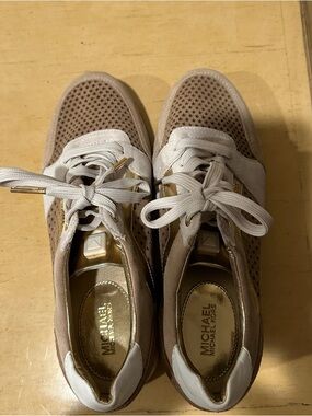 Michael Kors Billie Trainer women’s sneaker in size 7.5
